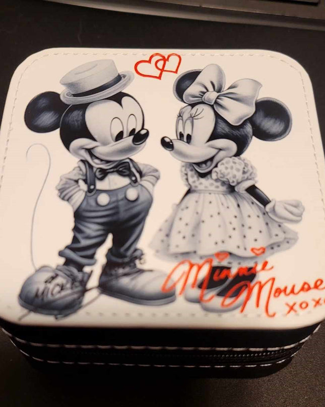 Mickey & Minnie
